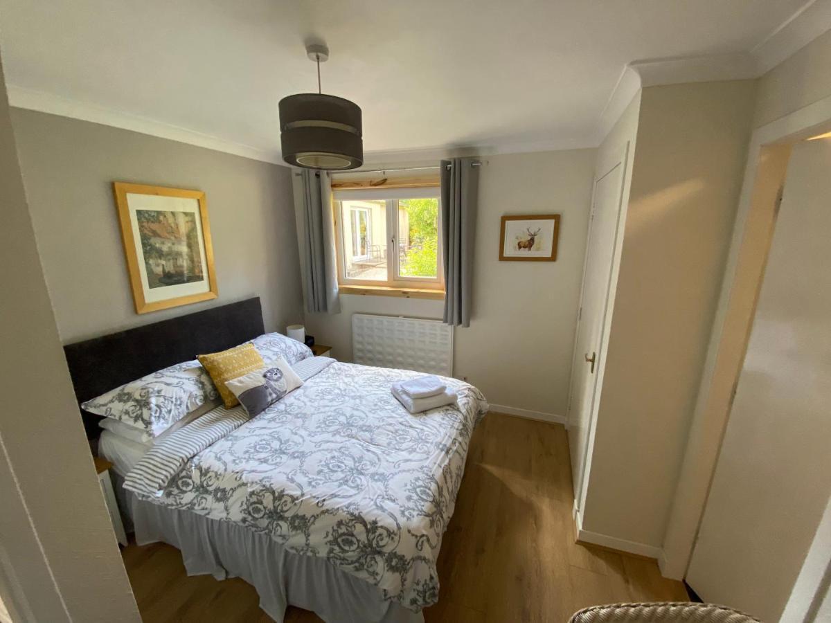 Stables Guest House นิวตันสจวร์ต ภายนอก รูปภาพ